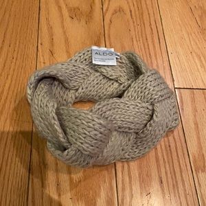 Winter head band / ear warmer